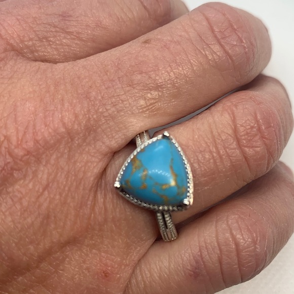 Mojave Blue Turquoise Ring in Platinum Bond Brass - Picture 7 of 8